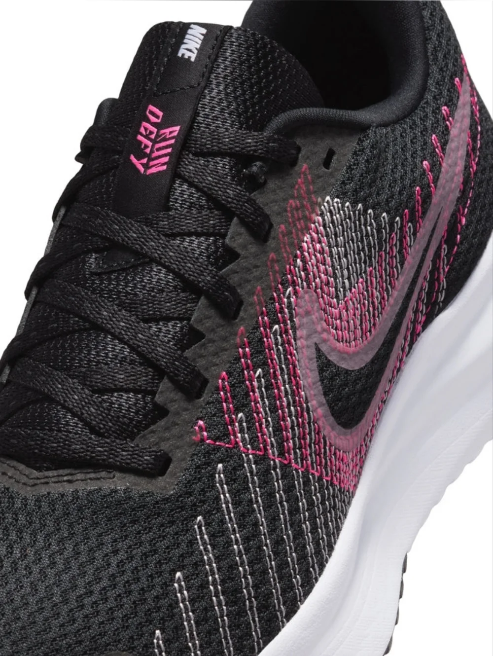 Nike Run Defy